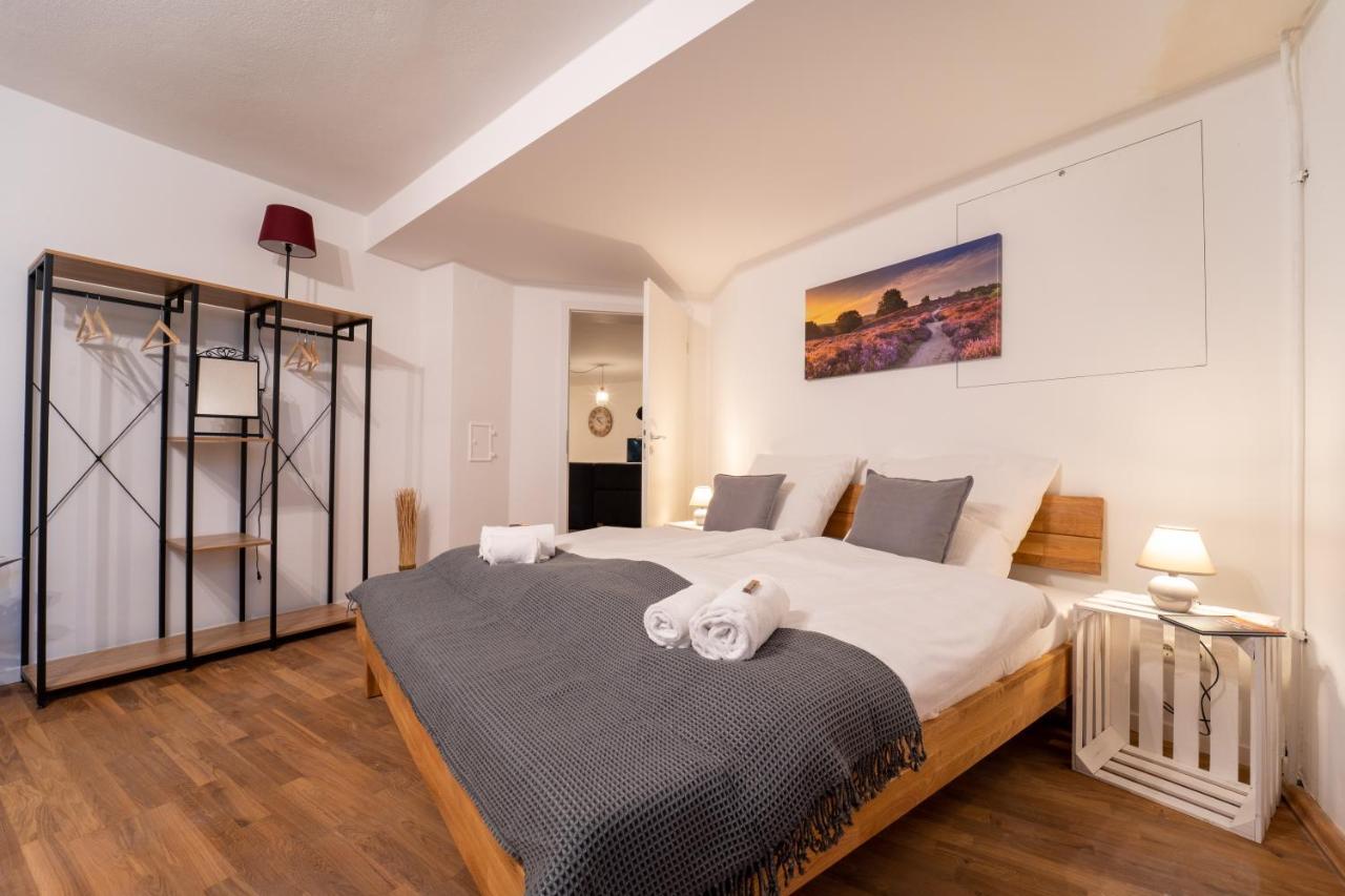 dreamcation - Ehemalige Kirche&Souterrain Wohnung, 3D-Tour, Terrasse, BBQ, Kamin Kelheim Exterior foto